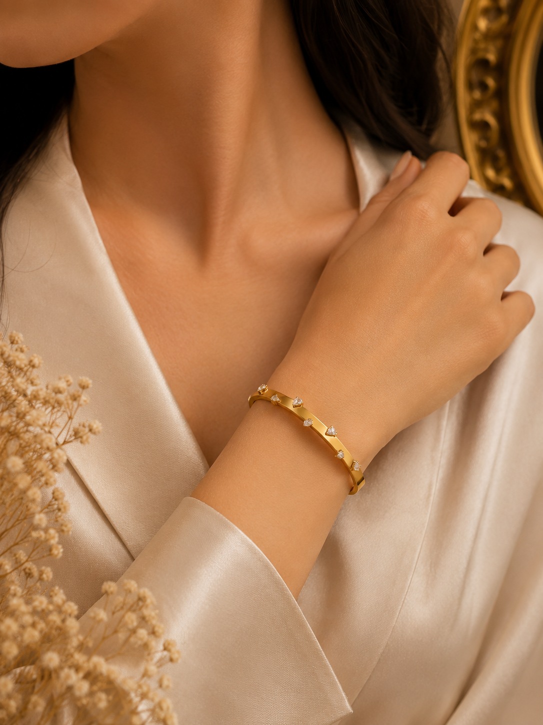 Luxury Stone Handcuff