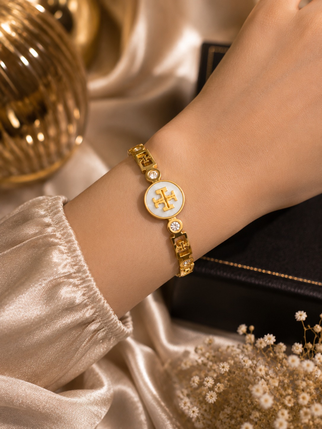 Tory Burch Handcuff